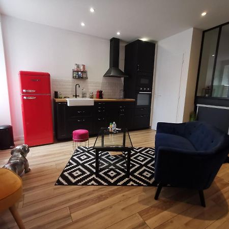 Studio Atypique Immeuble De 1820 퓨멜 외부 사진