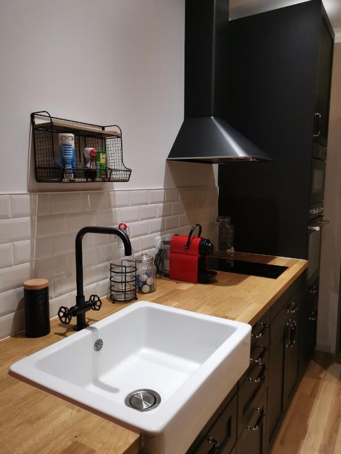Studio Atypique Immeuble De 1820 퓨멜 외부 사진
